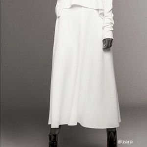 Zara cream knit skirt